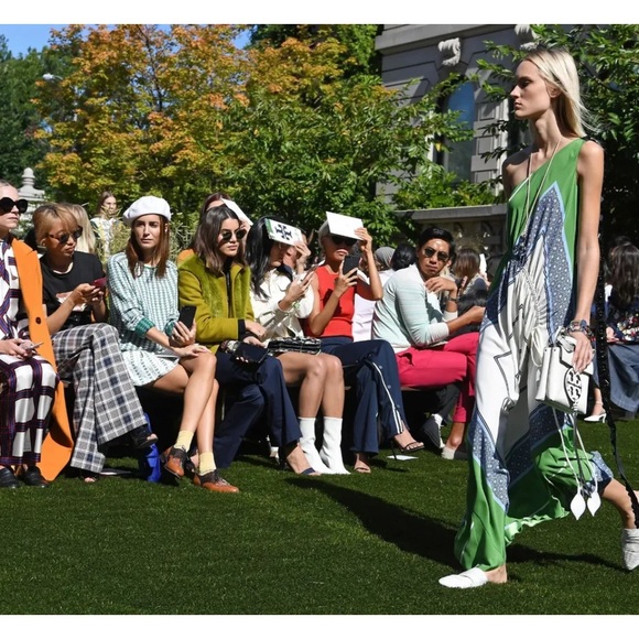 TORY BURCH SLOANE DRESS 46820 Light Chambray Octagon Square size 2 NWT - Picture 3 of 15